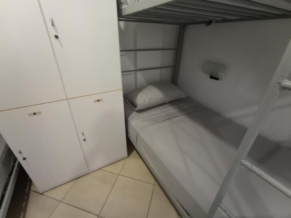 Room image 4