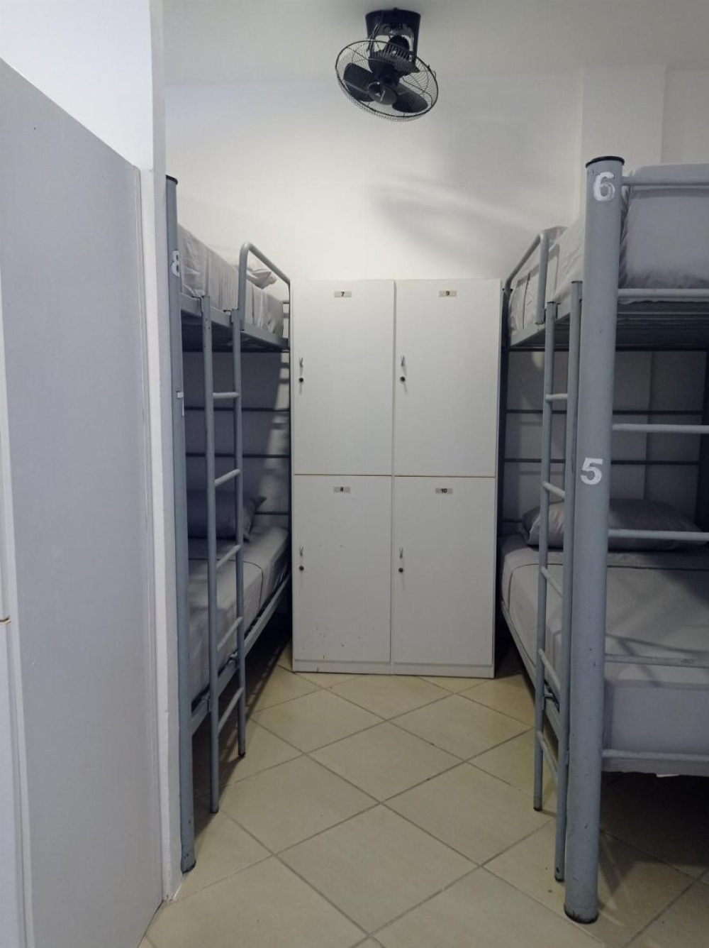 Room image 3